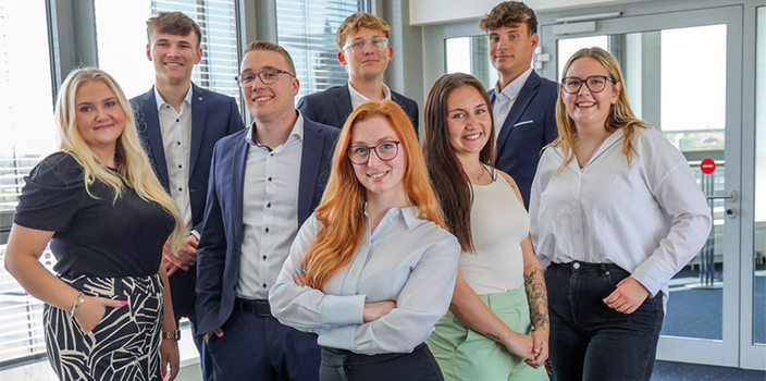 Gruppenfoto der neuen Azubis 2025 Gruppenfoto der neuen Azubis 2025
