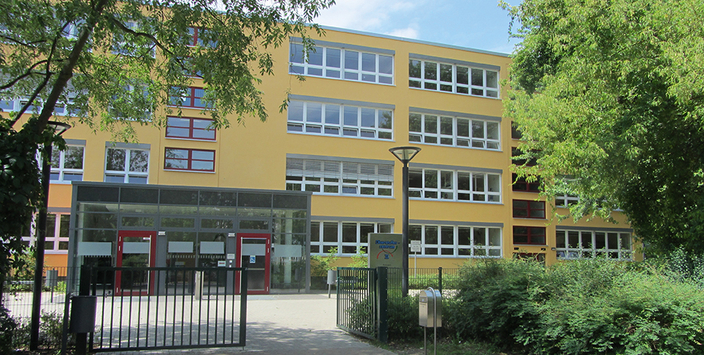 Gebäude des Oberstufenzentrum 2 Wirtschaft und Verwaltung – Europaschule Gebäude des Oberstufenzentrum 2 Wirtschaft und Verwaltung – Europaschule