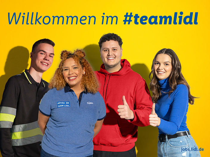 Junge Mitarbeitende von Lidl, Bildaufschrift: Willkommen im #teamlidl