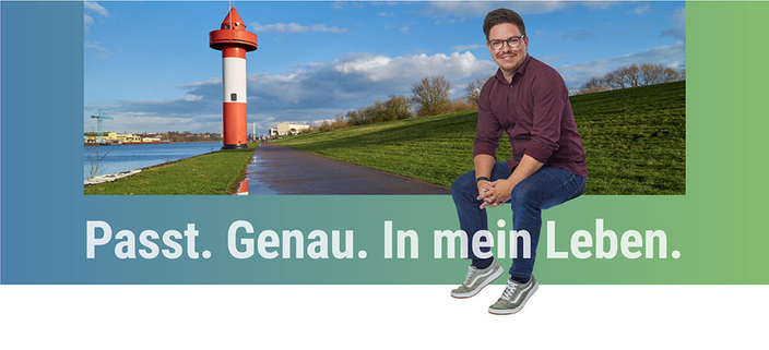 Leuchtturm + junger Mensch