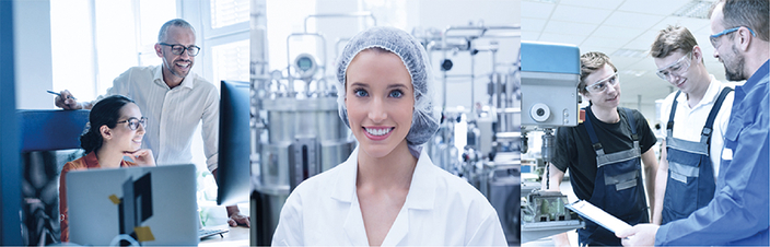 Drei Szenen aus dem Arbeitsalltag, einmal zwei Personen am Rechner, eine Person in Laborschutzkleidung im Labor und drei Personen bei einer Planungsbesprechung in der Werkstatt Drei Szenen aus dem Arbeitsalltag, einmal zwei Personen am Rechner, eine Person in Laborschutzkleidung im Labor und drei Personen bei einer Planungsbesprechung in der Werkstatt