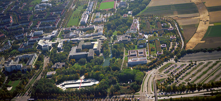 Luftaufnahme der Universität. Luftaufnahme der Universität.