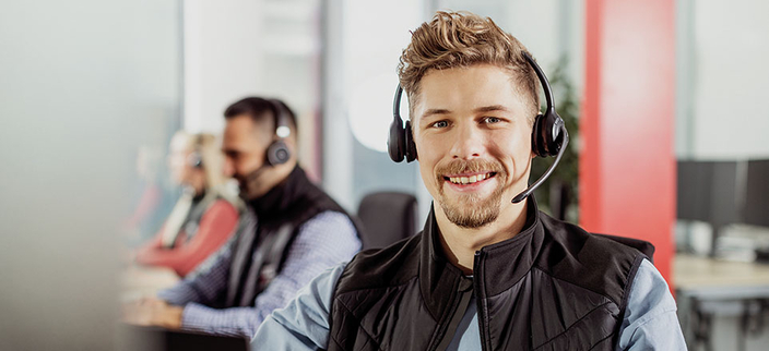 Personen in einem Callcenter. Personen in einem Callcenter.
