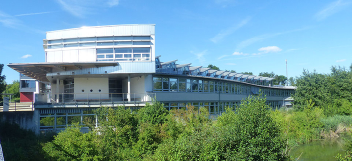 Blick auf das Schulgebäude der Gewerblichen Schule Ehingen Blick auf das Schulgebäude der Gewerblichen Schule Ehingen