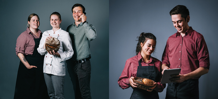 2Bilder. Linkes Bild. 3 junge Menschen mit einem Brot in der Hand. RechtesBild. 2 junge Menschen mit Brot und Tablet in der Hand.