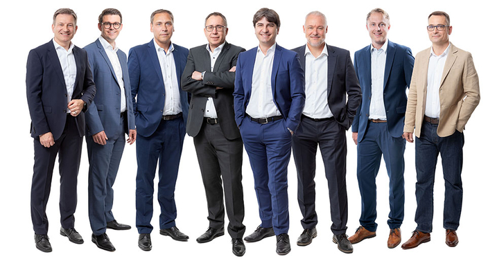 Das achtköpfige Team der Allianz Beratungs- und Vertriebs-AG Das achtköpfige Team der Allianz Beratungs- und Vertriebs-AG
