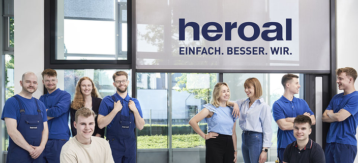 Personen verschiedener Berufsgruppen der Firma. Personen verschiedener Berufsgruppen der Firma.