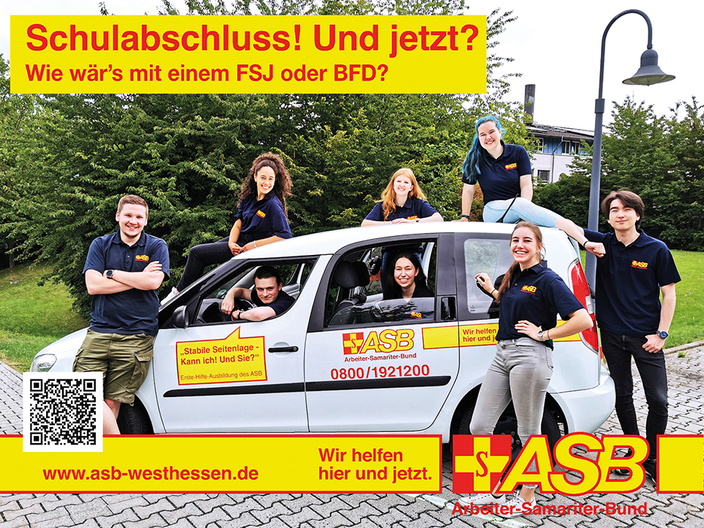 Junge Personen in und vor einem ASB-Auto, Bildaufschrift: Schulabschlus! Und jetzt! Wie wär's mit einem FSJ oder BFD?