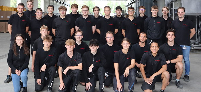 Gruppenfoto der Auszubildenden der Schmidbaur Unternehmensgruppe