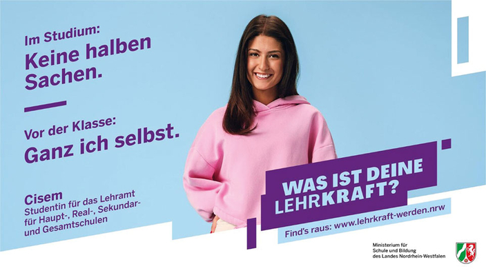 Anzeige mit Logo Landesamt für Qualitätssicherung und Informationstechnologie der Lehrerausbildung und Spruch: Was ist deine Lehr-Kraft? Anzeige mit Logo Landesamt für Qualitätssicherung und Informationstechnologie der Lehrerausbildung und Spruch: Was ist deine Lehr-Kraft?