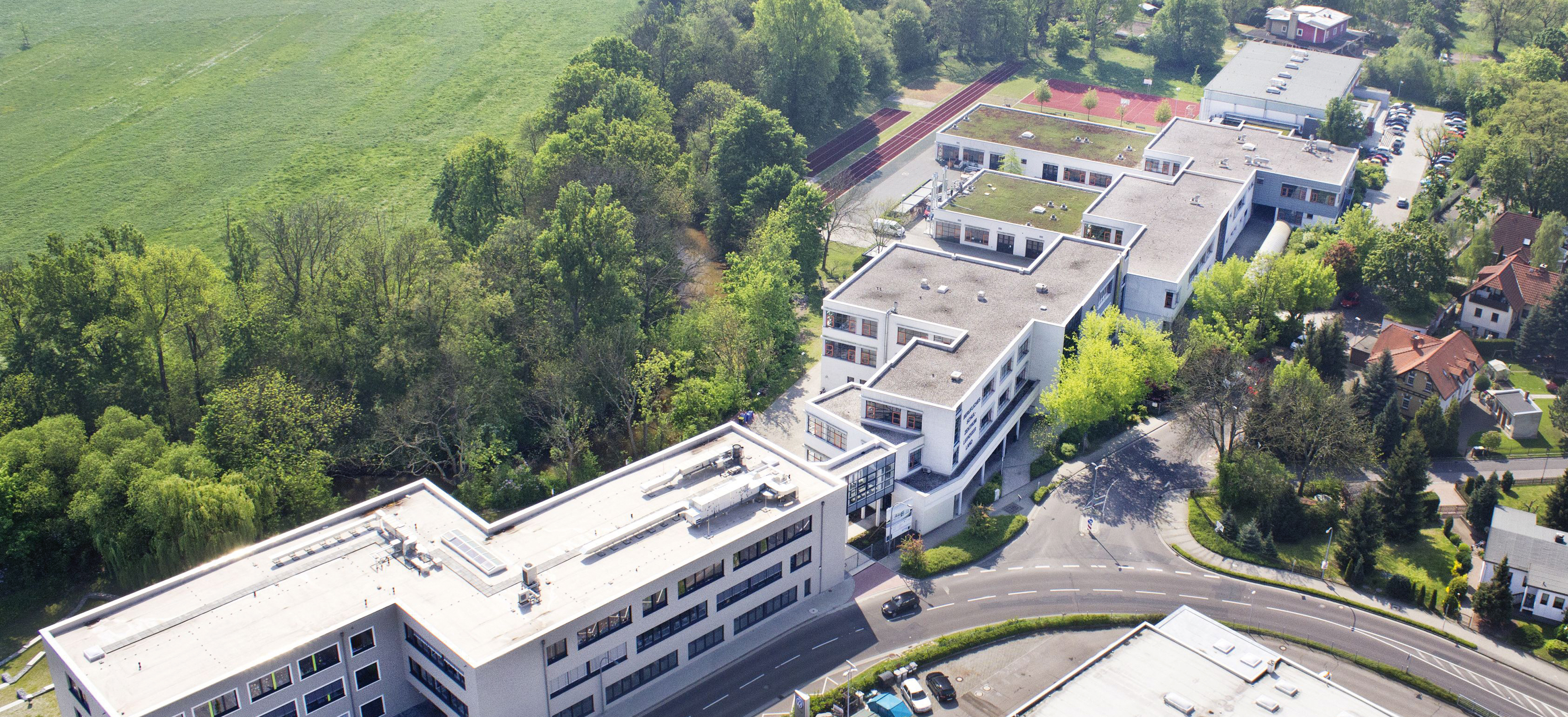 Luftbild Schulgebäude Luftbild Schulgebäude