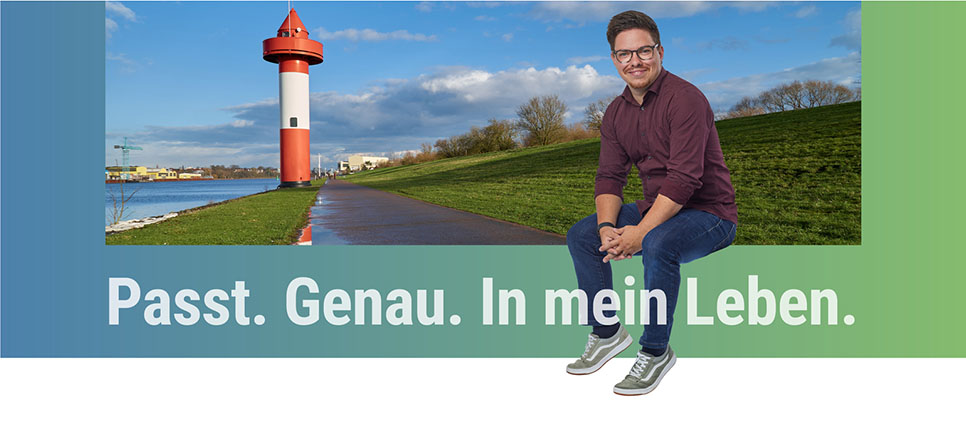 Leuchtturm + junger Mensch