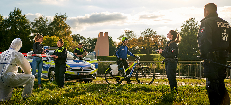 Verschiedene Polizei-Berufe auf einem Bild