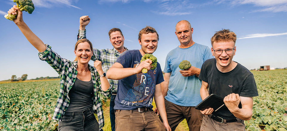 Team vom Westhof auf einer Wiese