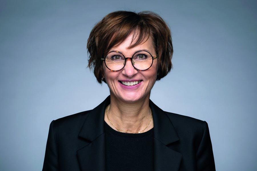 [Translate to English:] Bettina Stark-Watzinger ist Schirmherrin der vocatium-Messen